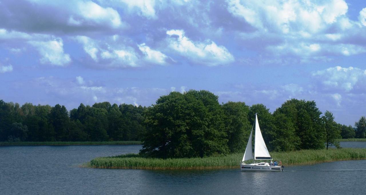 Dom Nad Jeziorem Mazury Pomost Segment 1 Kozin Exterior photo